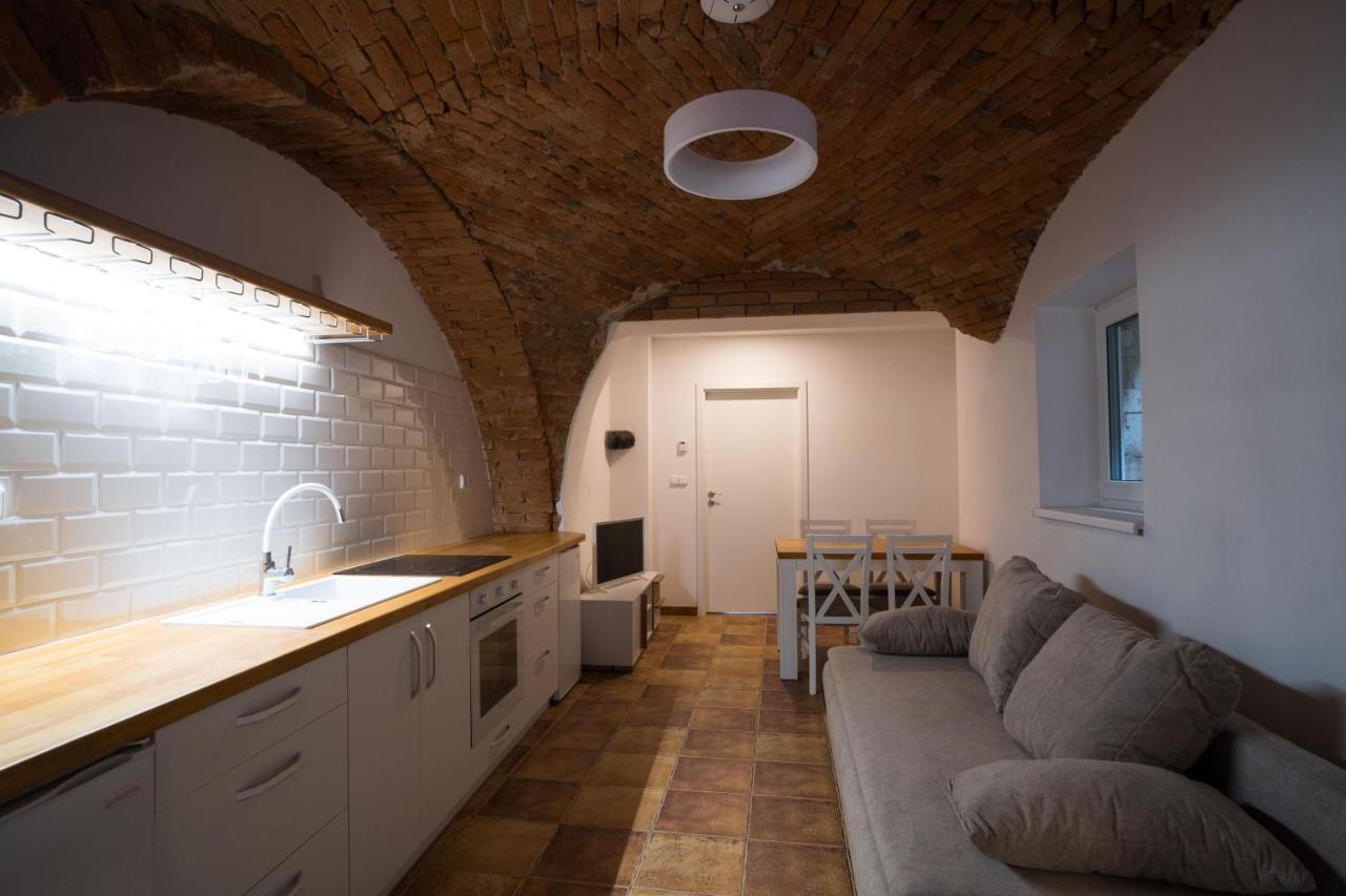 Apartmany Habanska, Cely Dum Pouzdrany Exterior photo