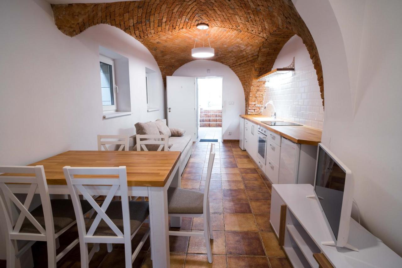 Apartmany Habanska, Cely Dum Pouzdrany Exterior photo