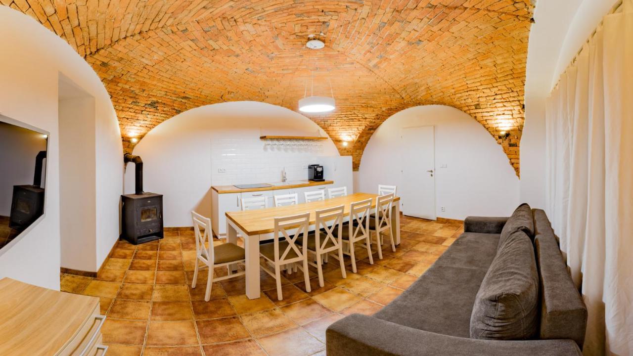 Apartmany Habanska, Cely Dum Pouzdrany Exterior photo